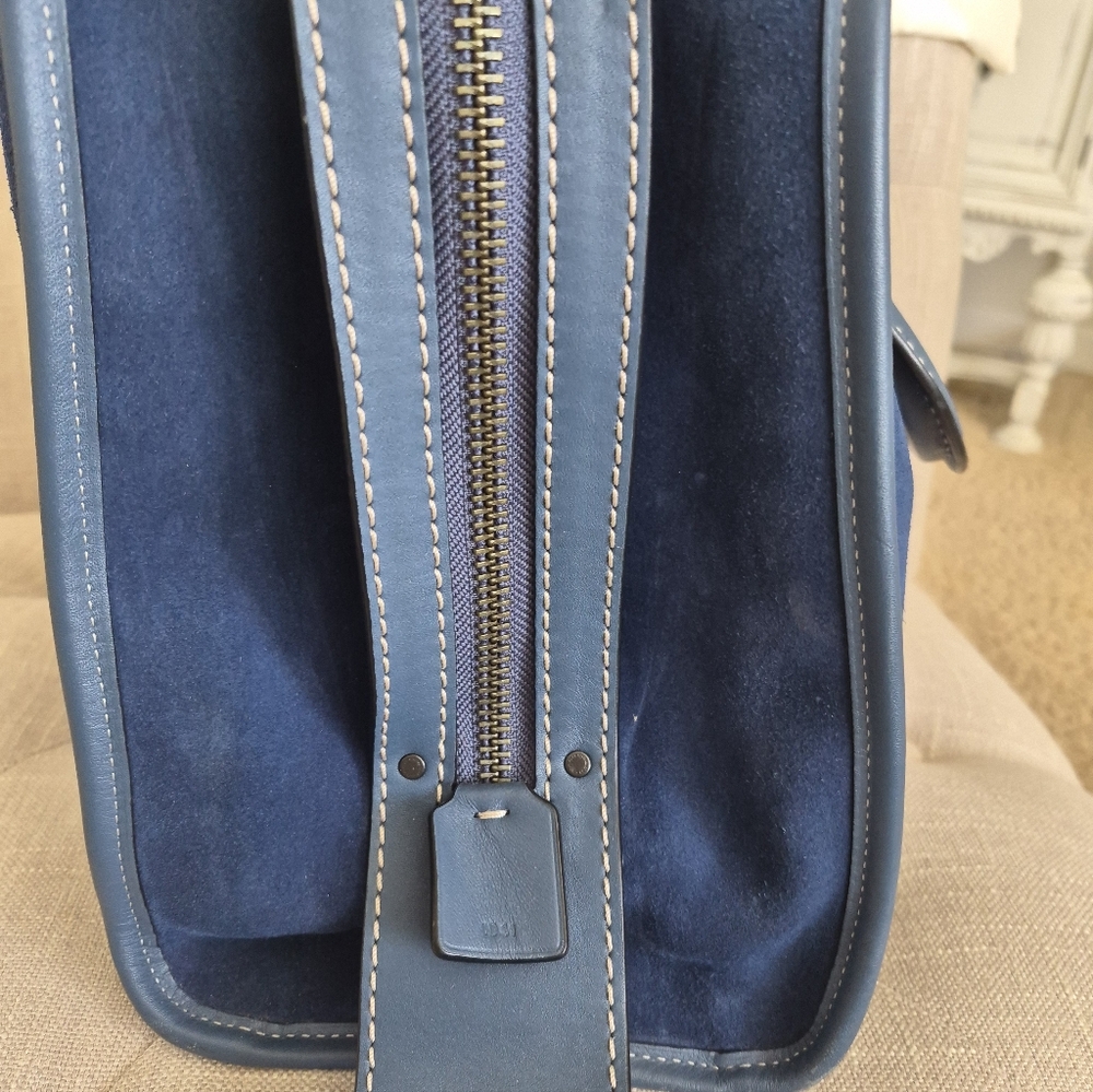 Authentic Coach Navy Blue Suede And Leather 1941 Rogue 36 Tote Bag - Picture 9 of 16